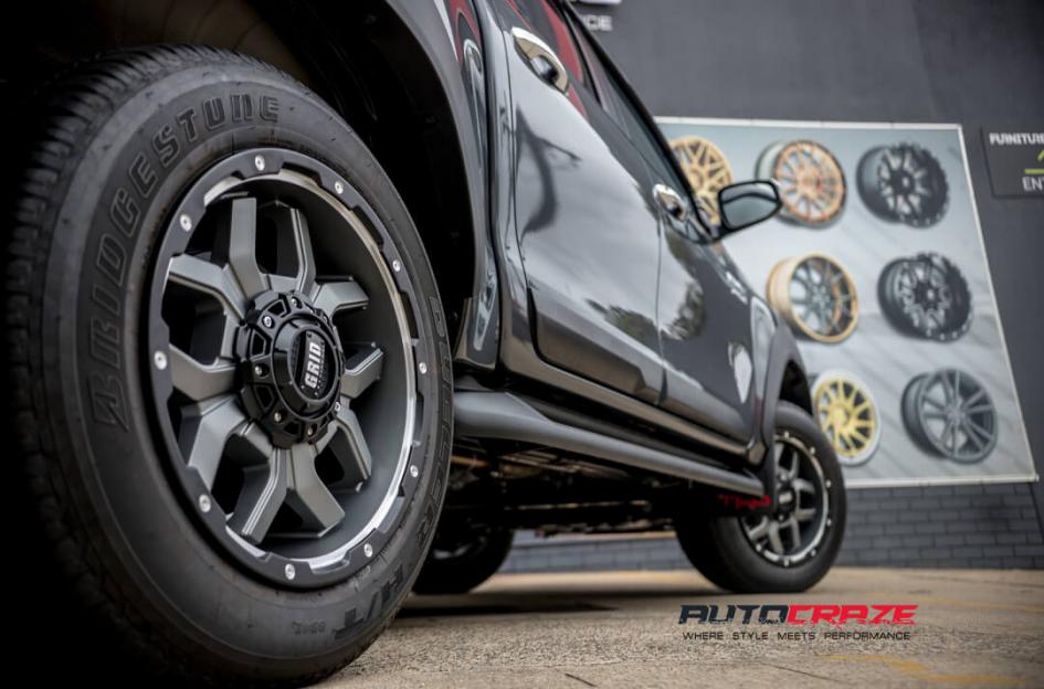 TOYOTA HILUX N80 4WD GD07 MATTE BLACK MILLED